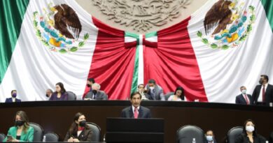 Comparecencia del secretario de Hacienda, Rogelio Ramírez de la O, ante el Pleno de la Cámara de Diputados de México.