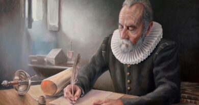 Miguel de Cervantes Saavedra, a pesar de haber llevado una vida con situaciones humanamente muy duras, nunca perdió su alegría, su optimismo, su entusiasmo y buen humor.